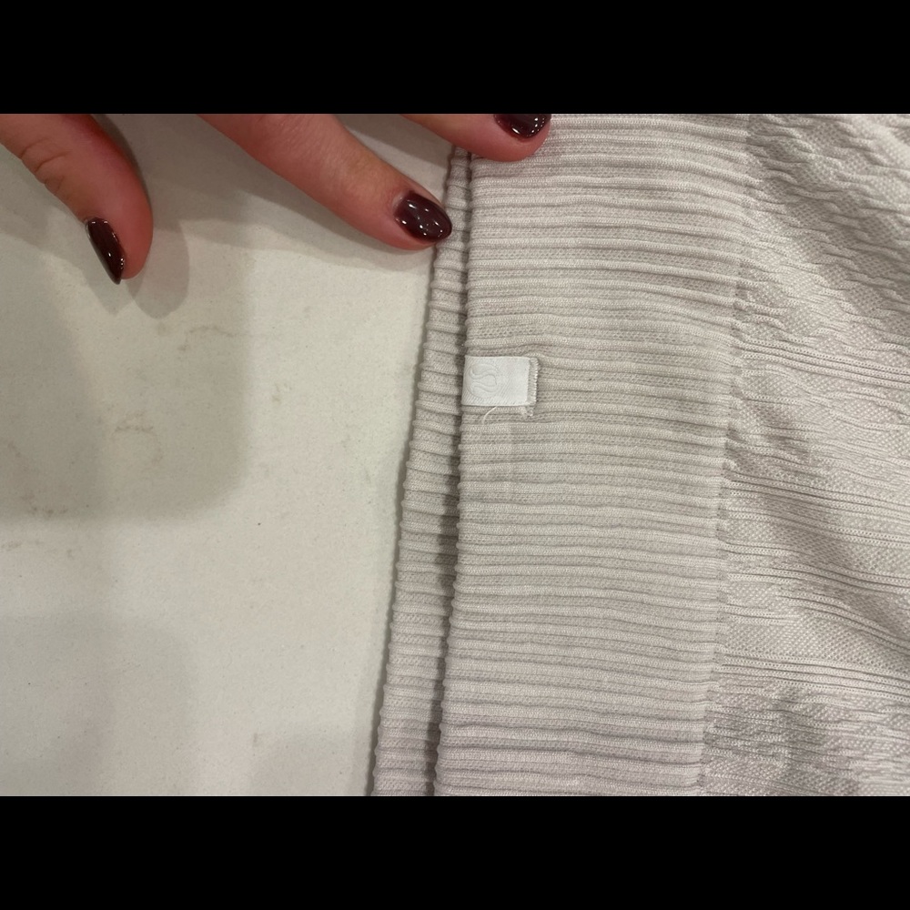 LULULEMON TOP - Picture 4 of 4